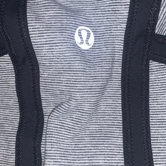 Lululemon jacket in size ten for $24 - Picture 4 of 4